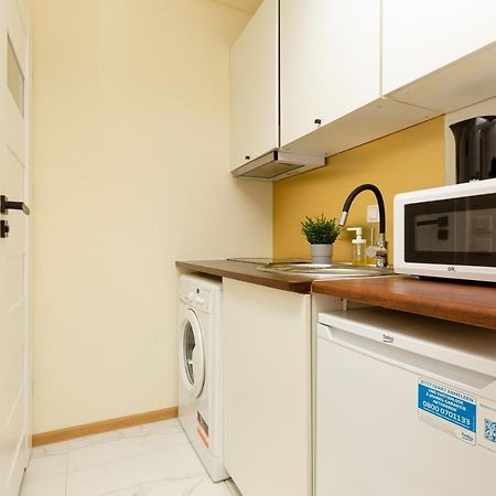Micro Apartment Miaczynska By Noclegi Renters Варшава Екстер'єр фото